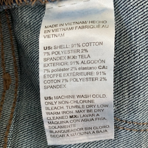 WHBM Gold Trim Denim Bermuda Short - Picture 15 of 15